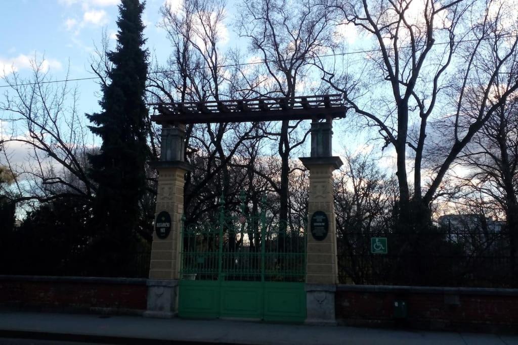 Zagreb Botanical Garden Budget Apartment 外观 照片